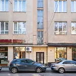 Levia Apartment-with 2 Bedrooms In The Old Town Апартаменты