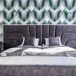 Апартаменты Levia Apartment-with 2 Bedrooms In The Old Town *