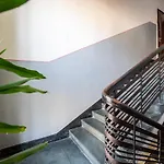Levia Apartment-with 2 Bedrooms In The Old Town Апартаменты