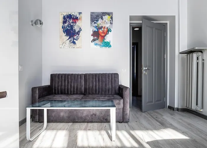 Levia Apartment-with 2 Bedrooms In The Old Town Lviv