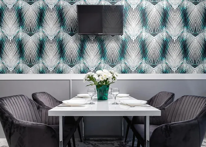 Levia Apartment-with 2 Bedrooms In The Old Town Apartamento Lviv