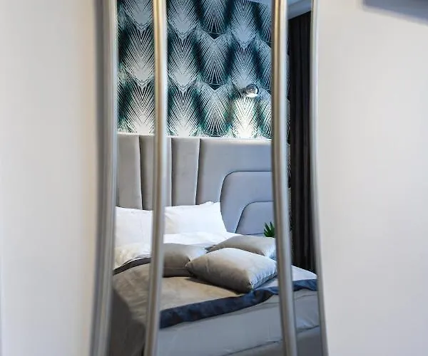 Levia Apartment-with 2 Bedrooms In The Old Town Apartment