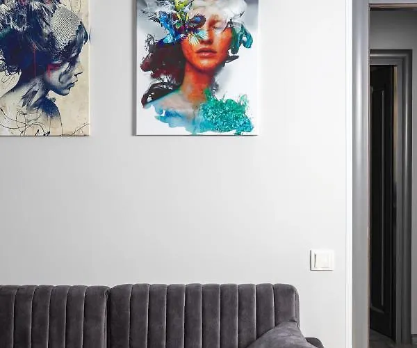 Levia Apartment-with 2 Bedrooms In The Old Town Apartamento *