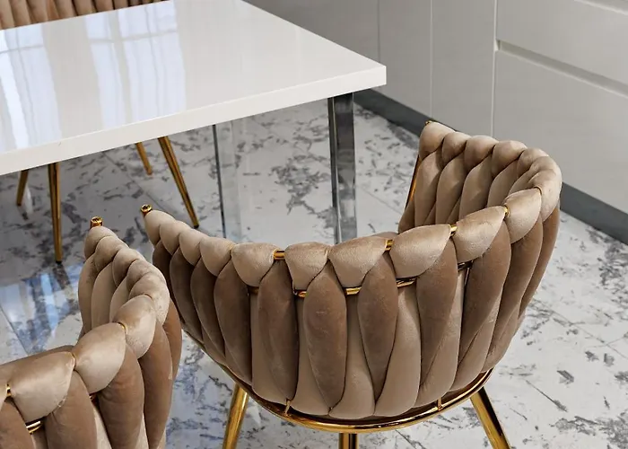 Levia Apartment-with 2 Bedrooms In The Old Town *