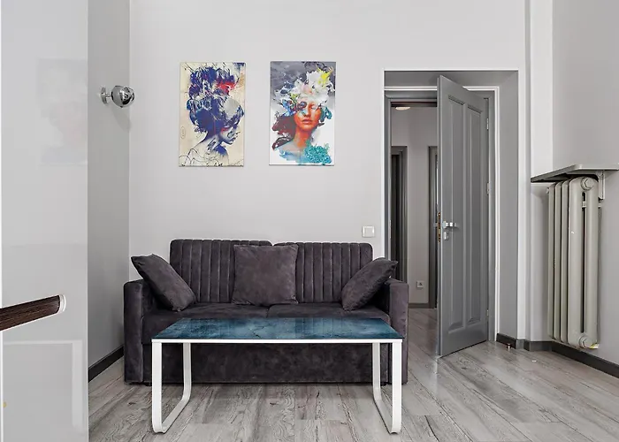 Levia Apartment-with 2 Bedrooms In The Old Town Apartment *