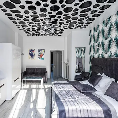 Levia Apartment-with 2 Bedrooms In The Old Town