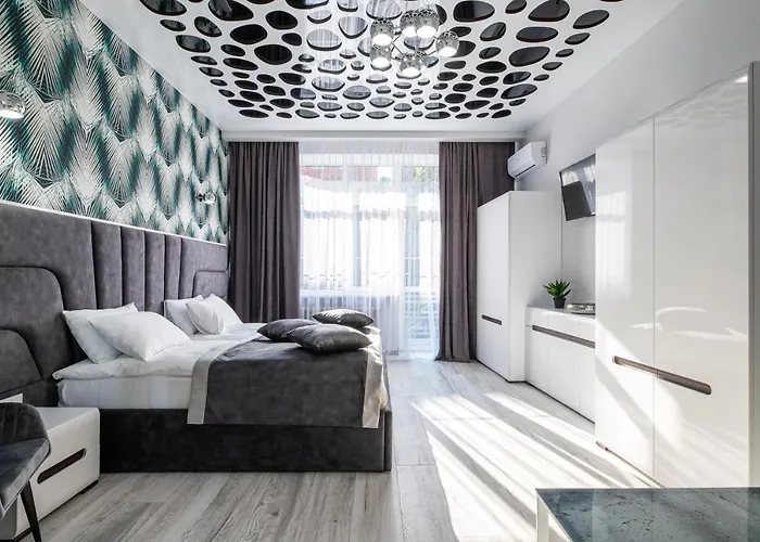 Levia Apartment-with 2 Bedrooms In The Old Town Apartment